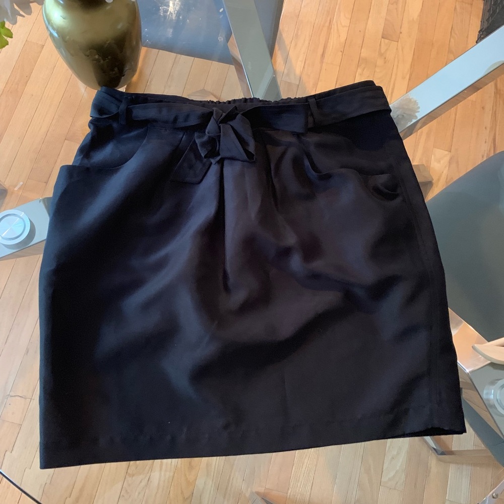 Gap black bow mini skirt | size 6